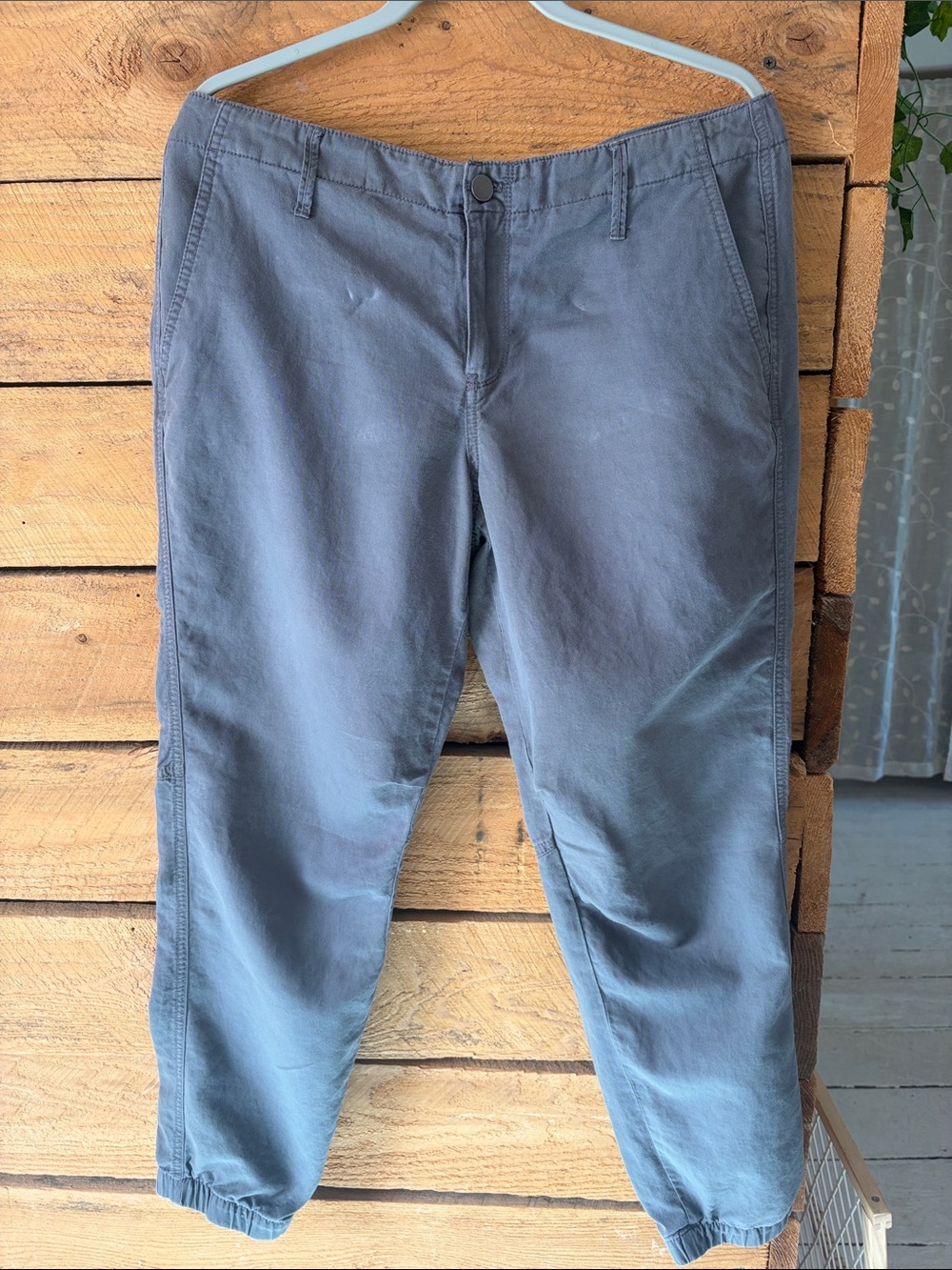 Calvin Klein Women's Slate Gray Chino Joggers